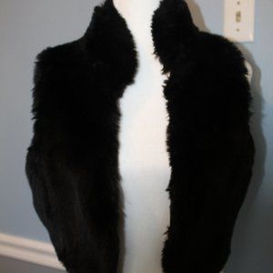 Black Daisy Fuentes Faux Fur Vest